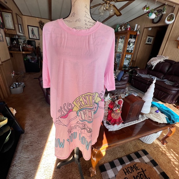 Women’s FRIENDS how you doing’? Central Perk night dress with pockets. - Picture 9 of 16